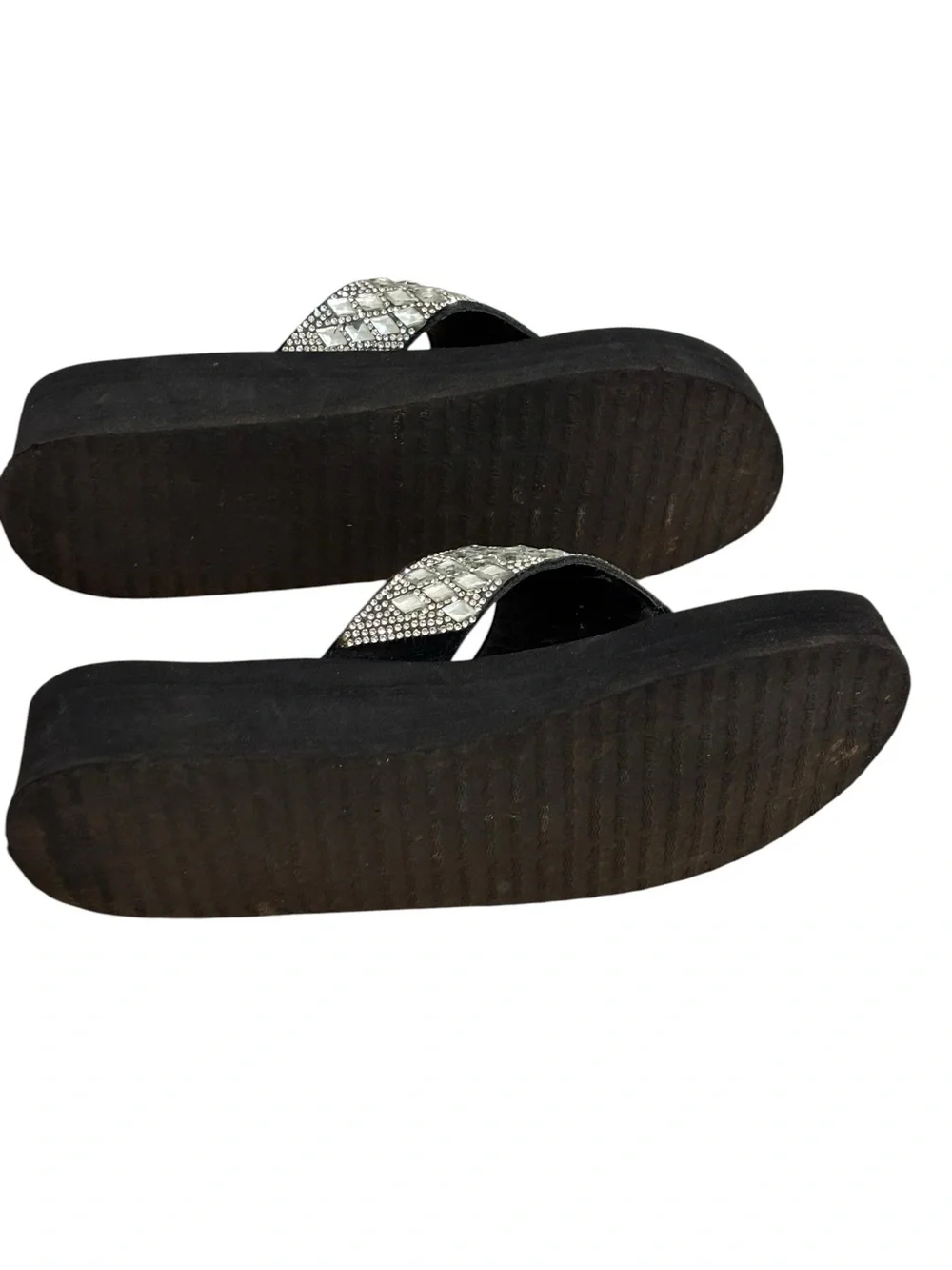 Yellow Box Black Sandals with Silver Beaded Straps Size 10 - Picture 4 of 10